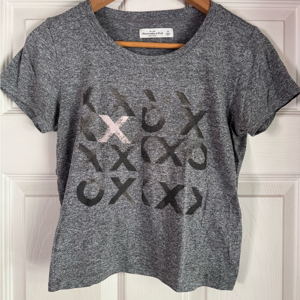 Abercrombie & Fitch Gray Crop Graphic T-Shirt